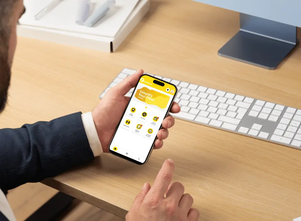 Aplikasi mobile Fleetify untuk akses data dan pemeliharaan armada dari mana saja